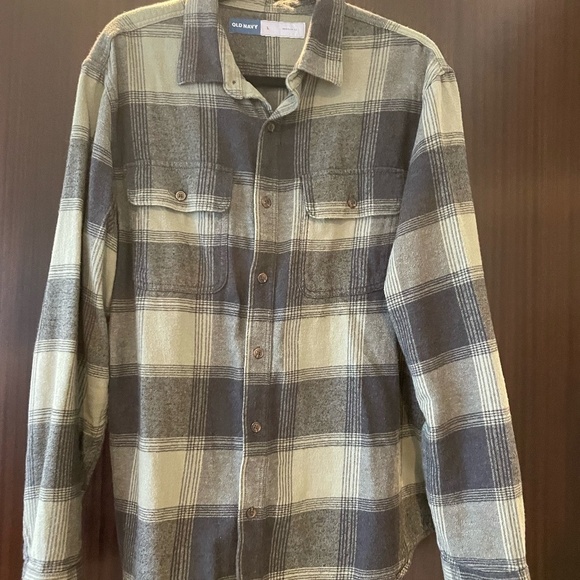 Green Old Navy Flannel - Picture 1 of 3